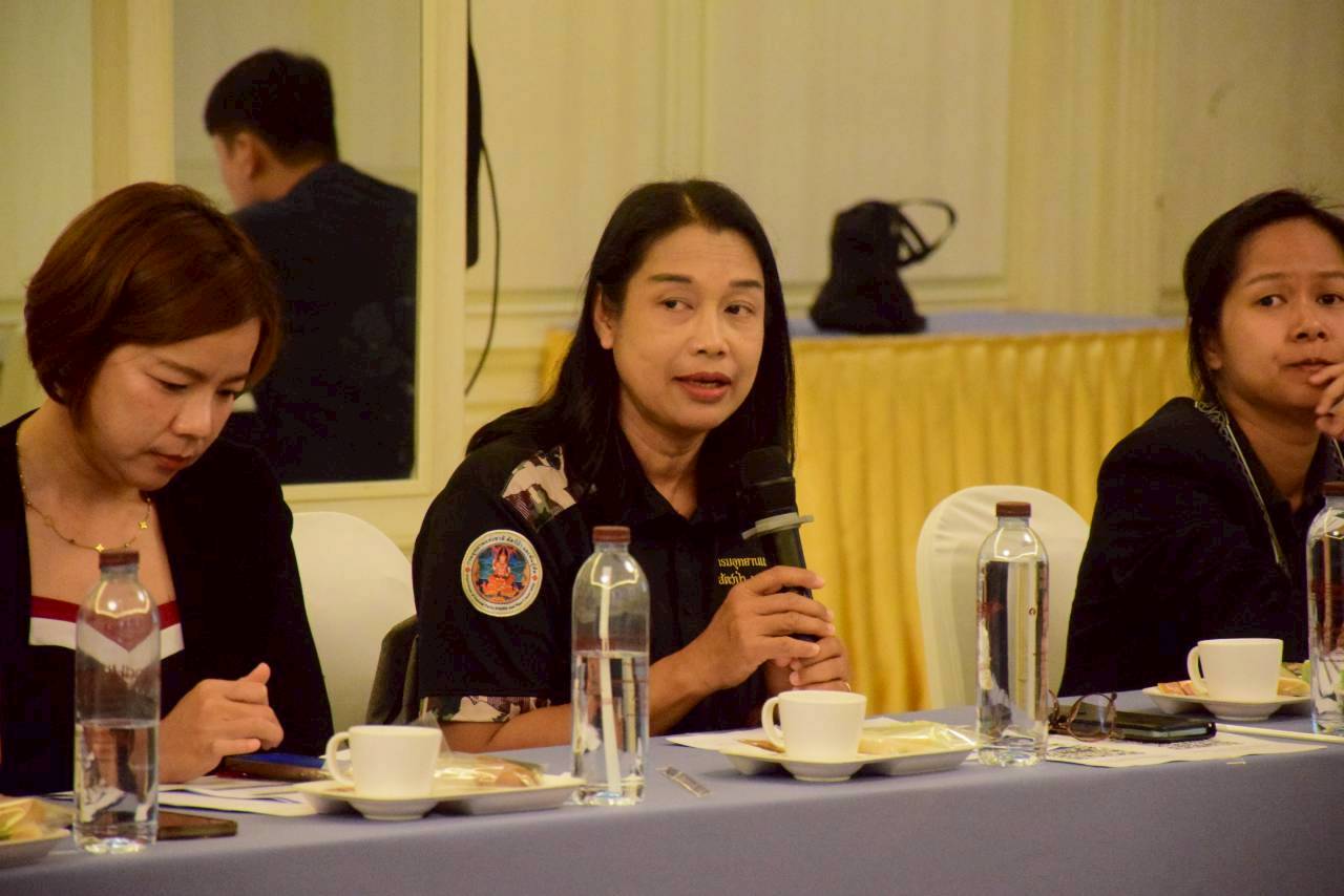 LINE_ALBUM_ประชุมร่างแผนพัฒนาเศรษฐกิจและสังคมแห_260305_226