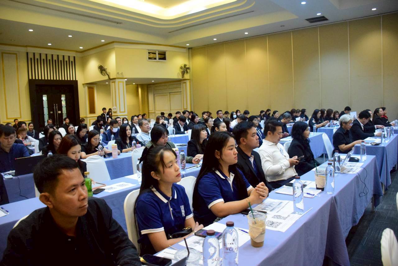 LINE_ALBUM_ประชุมร่างแผนพัฒนาเศรษฐกิจและสังคมแห_260305_70